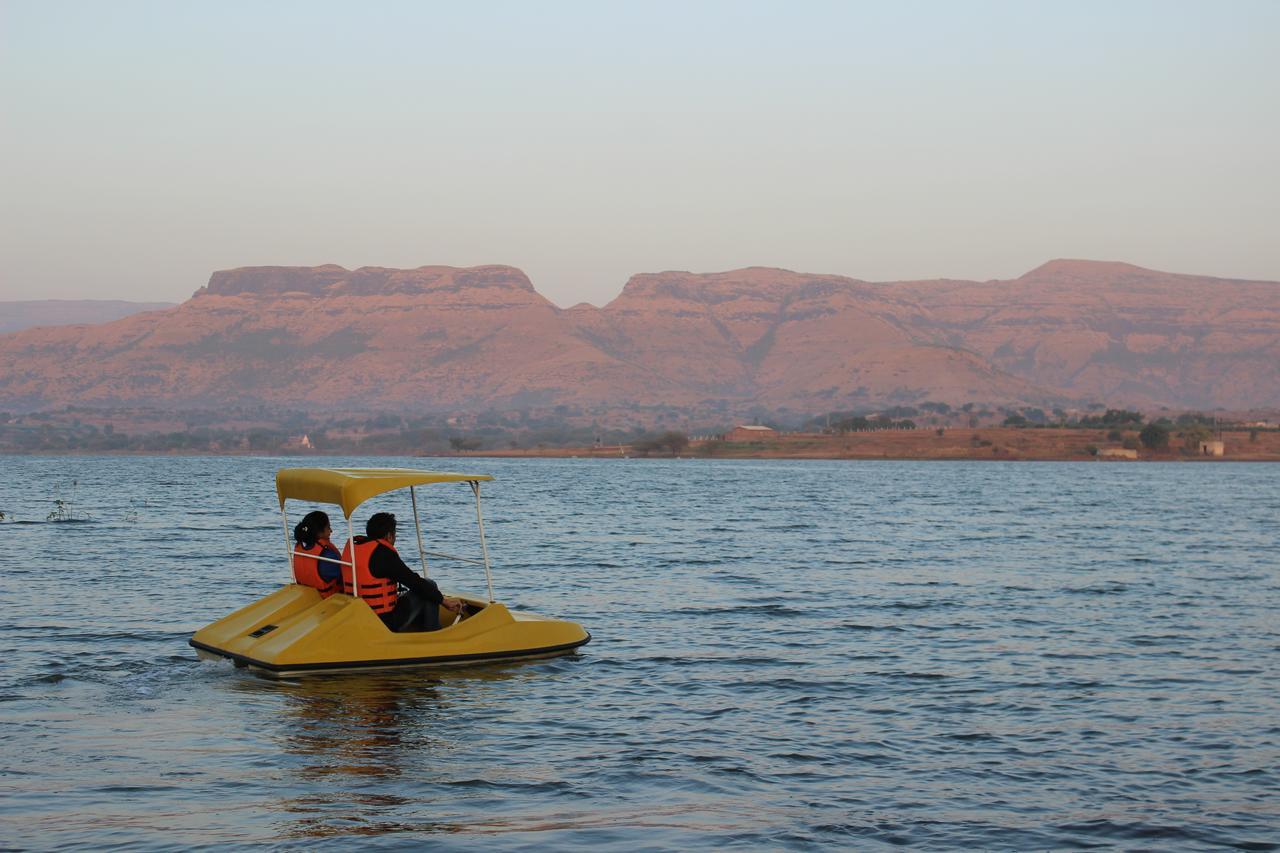 Savana Lake Resort Nashik Esterno foto