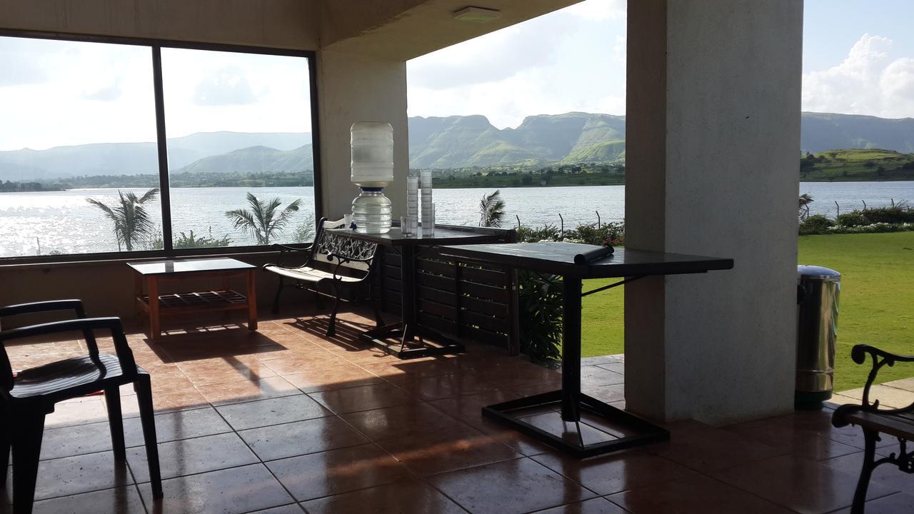 Savana Lake Resort Nashik Esterno foto