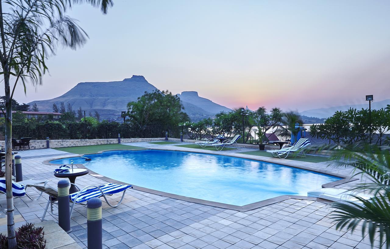 Savana Lake Resort Nashik Esterno foto