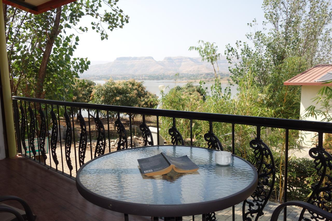 Savana Lake Resort Nashik Esterno foto